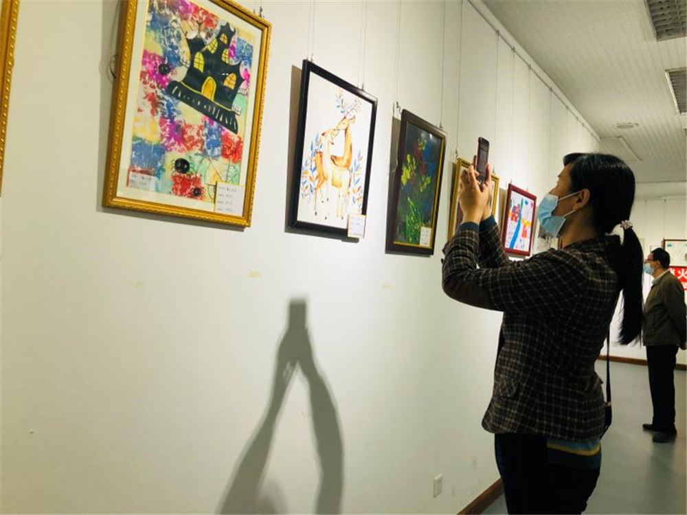 山东画报内容图片展示