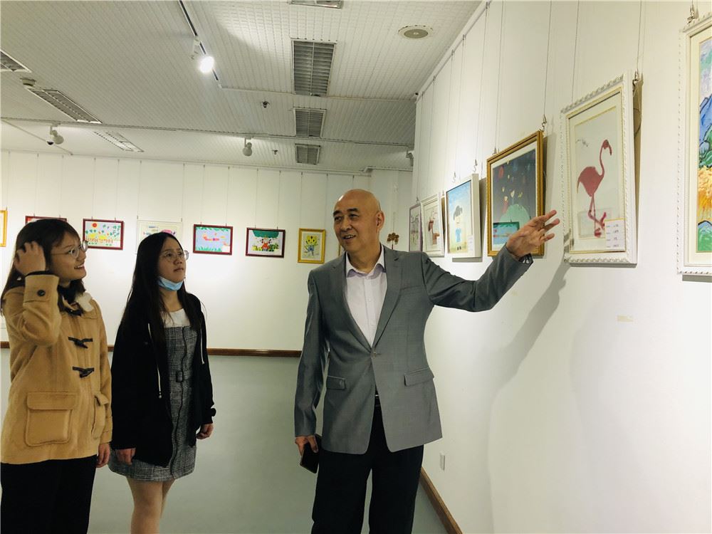 山东画报内容图片展示